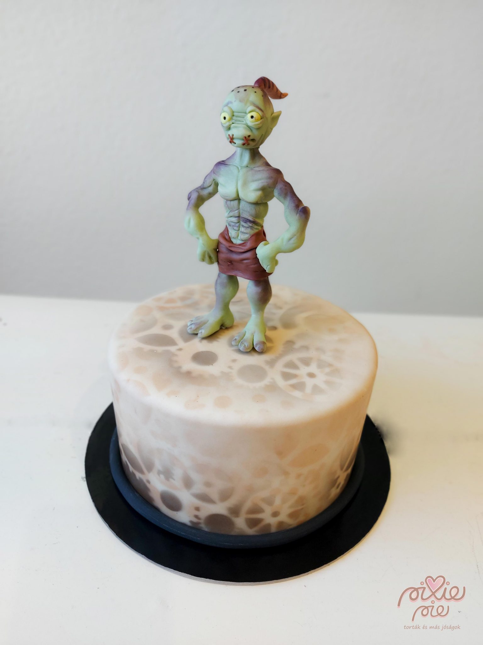 Oddworld-Soulstorm-cake-1536x2048.jpg